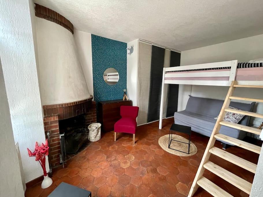 Maison A Proximite De Barbizon / Fontainebleau / A6 Saint-Sauveur-sur-Ecole Exteriör bild